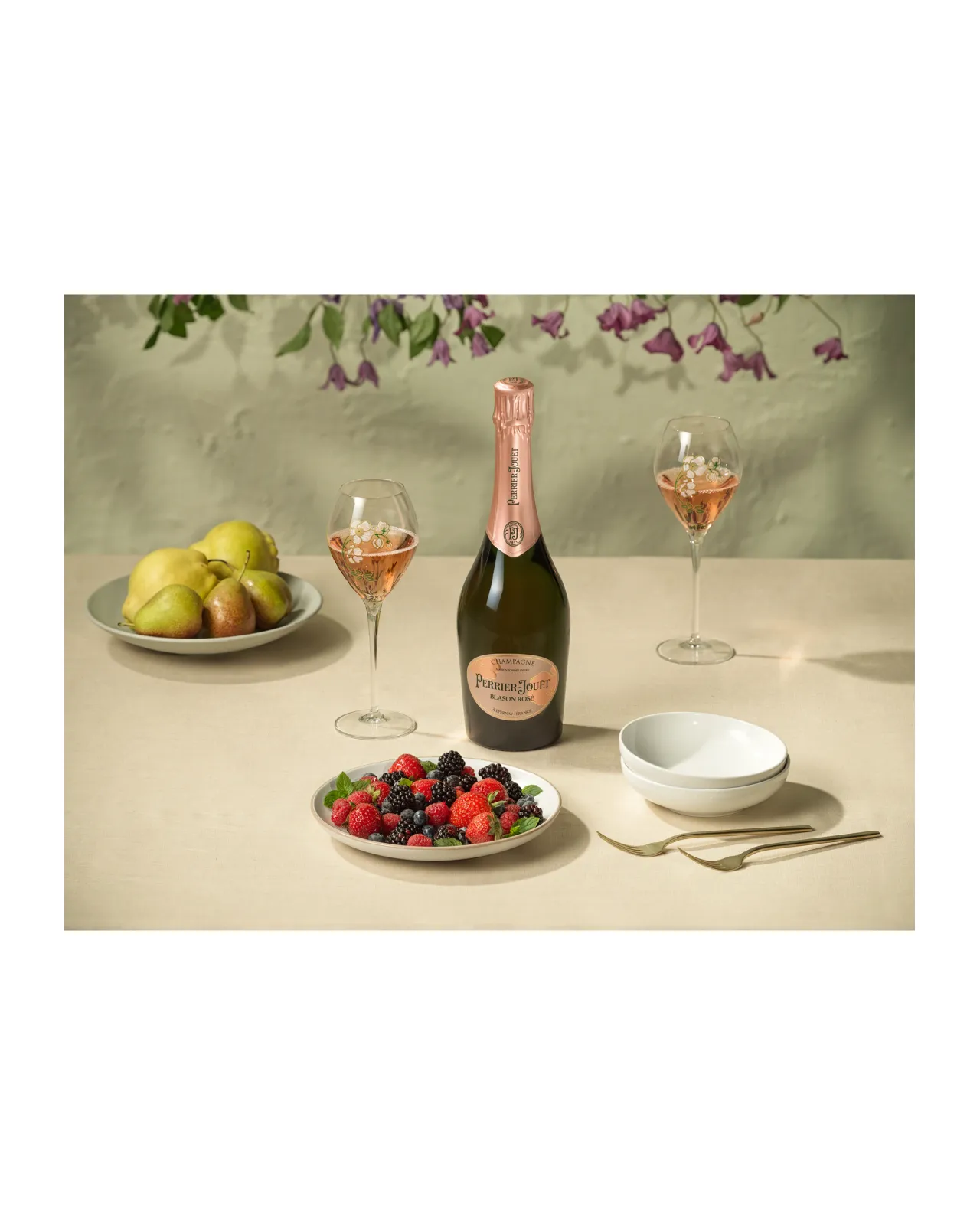 【ペリエ・ジュエ】ブラソン・ロゼ【入手困難品】 Amazon.co.jp: 【ギフトに】【お肉料理にも合う芳醇な味わい】ペリエ