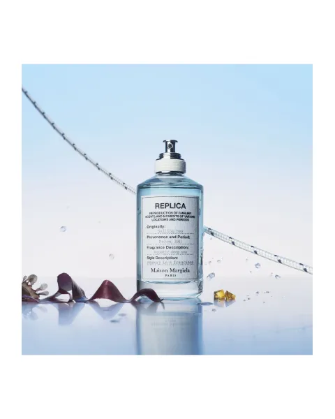 REPLICA オードトワレ　30ml 未使用　オールジェンダー REPLICA オードトワレ 30ml 未使用 オールジェンダー - メルカリ