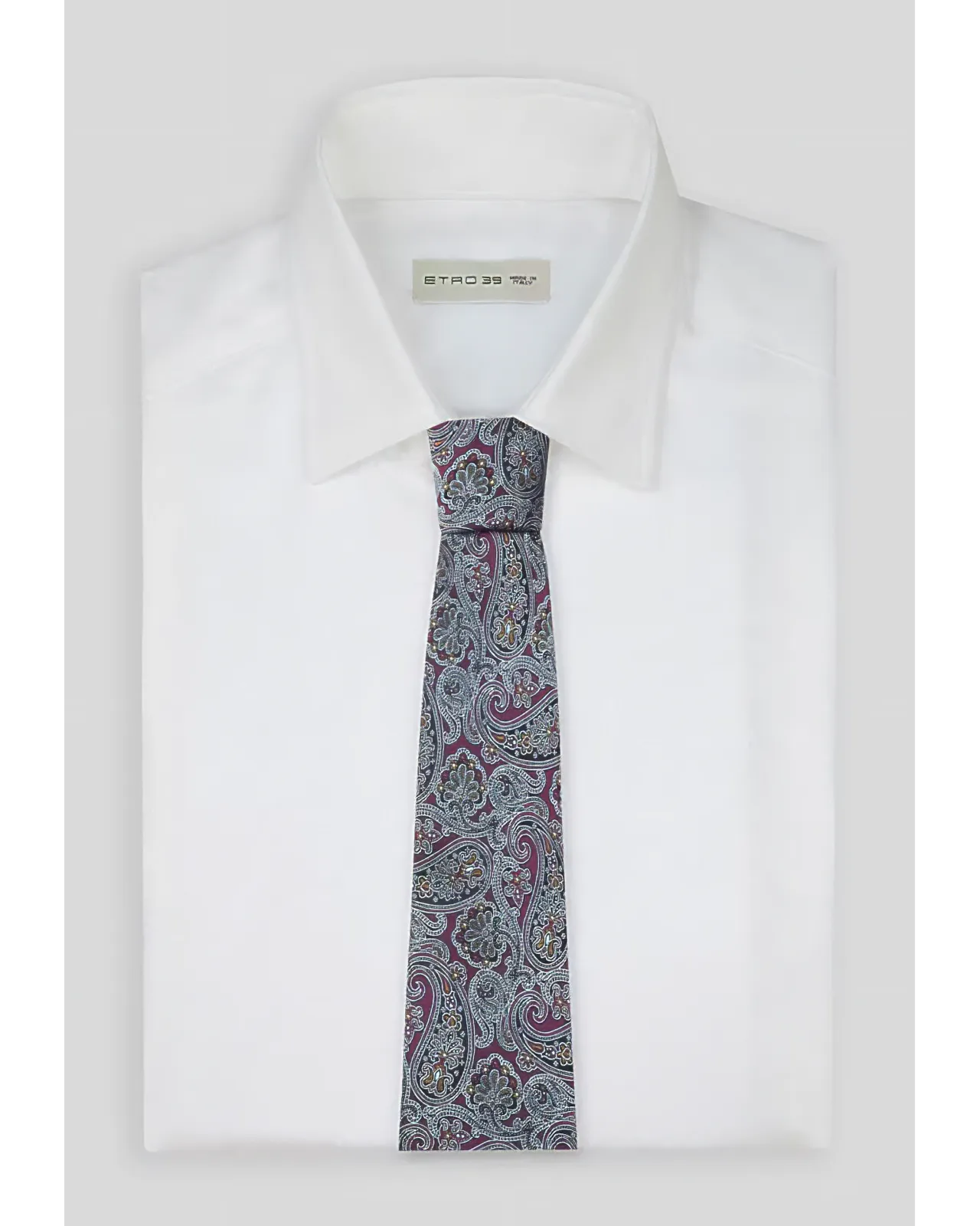 美品 ヴェルサーチ ネクタイ シルク ペイズリー柄 総柄 紫 ジャカード 美品 ヴェルサーチ ネクタイ シルク ペイズリー柄 紫 ジャカード