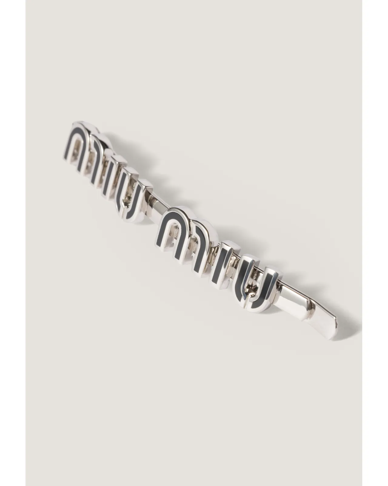 エナメルメタル ヘアクリップ miumiu エナメルメタル ヘアクリップ レッド レッド エナメルメタル