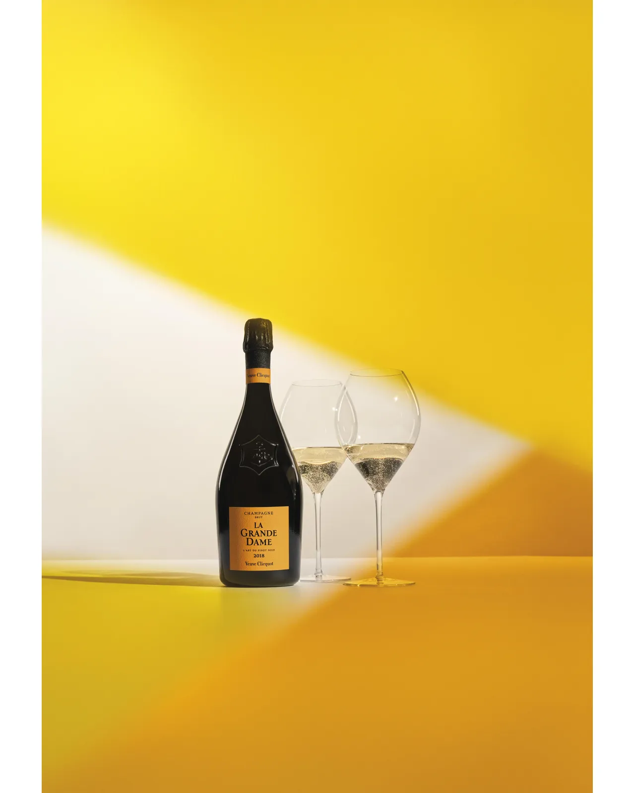 ヴーヴ・クリコ ラ・グランダム 2018 ギフトボックス 750ml | Matsuya