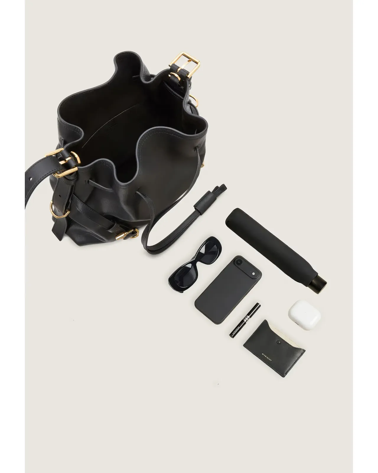 Small Voyou Bucket bag in shiny leather | Matsuya Ginza