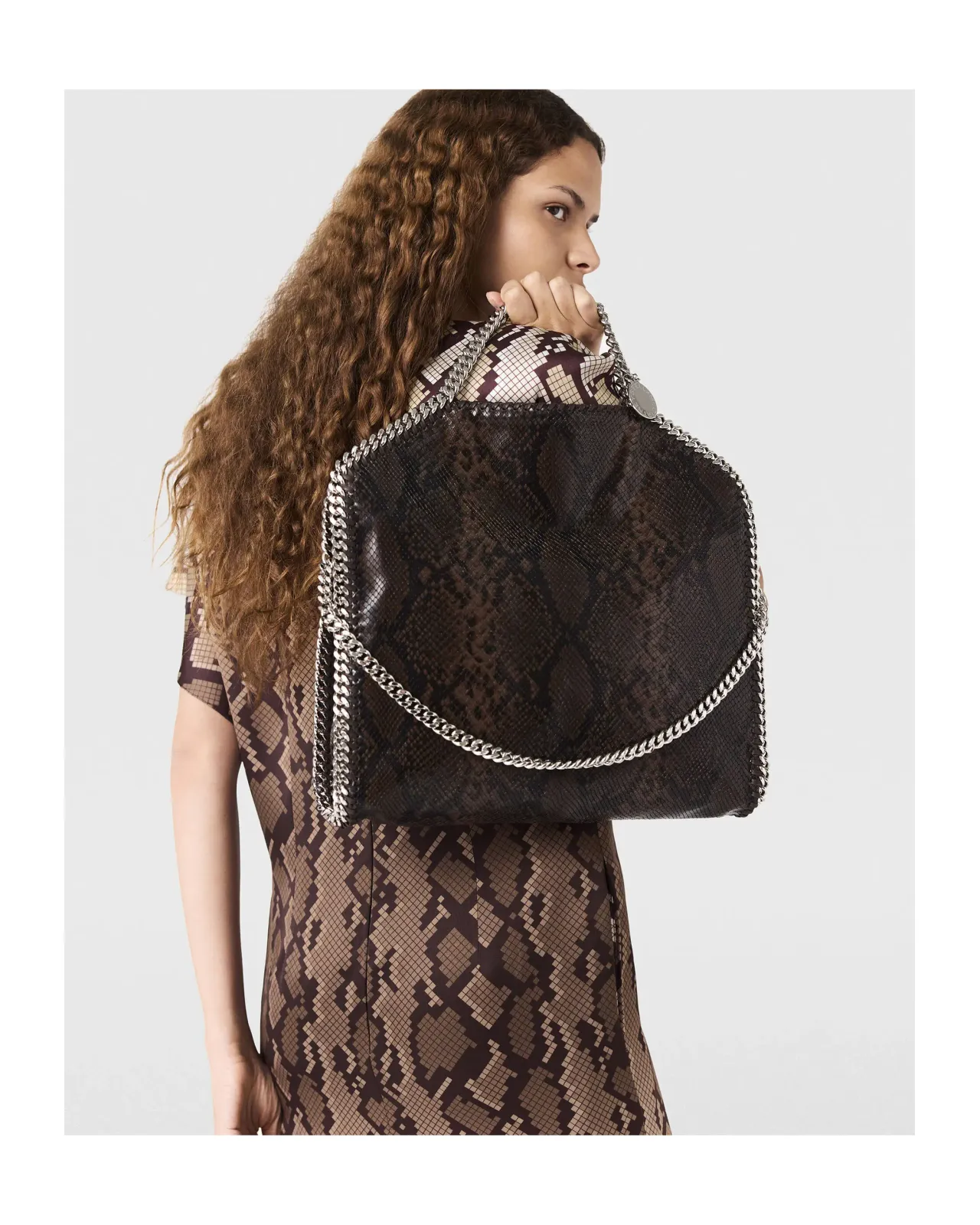 Stella McCartney ファラベラ フォールドオーバー トート新品 Women ブラック ファラベラ フォールドオーバー トートバッグ | Stella