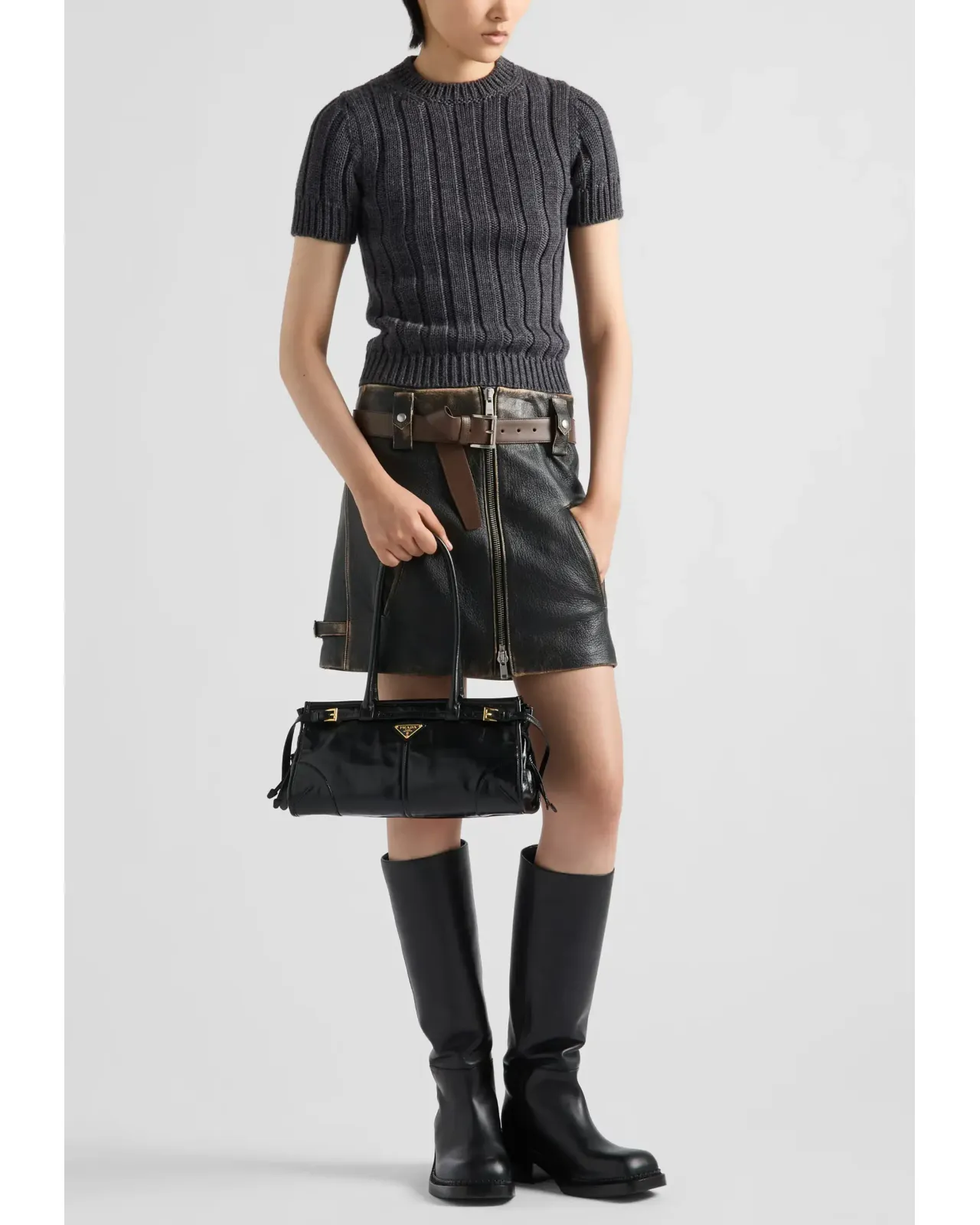 箱付き☆プラダ☆ ネックレス　黒　レザー 楽天市場】【最大2万円OFFクーポン対象・5/3～5/6限定】PRADA プラダ
