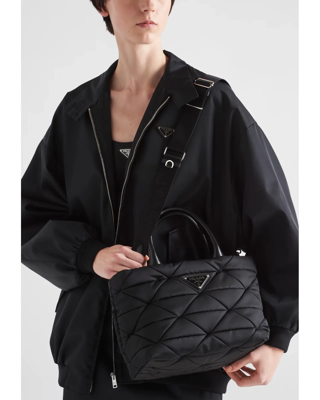 スモール パデッド Re-Nylon トートバッグ 1BG436 RDJN F0002 V OOO