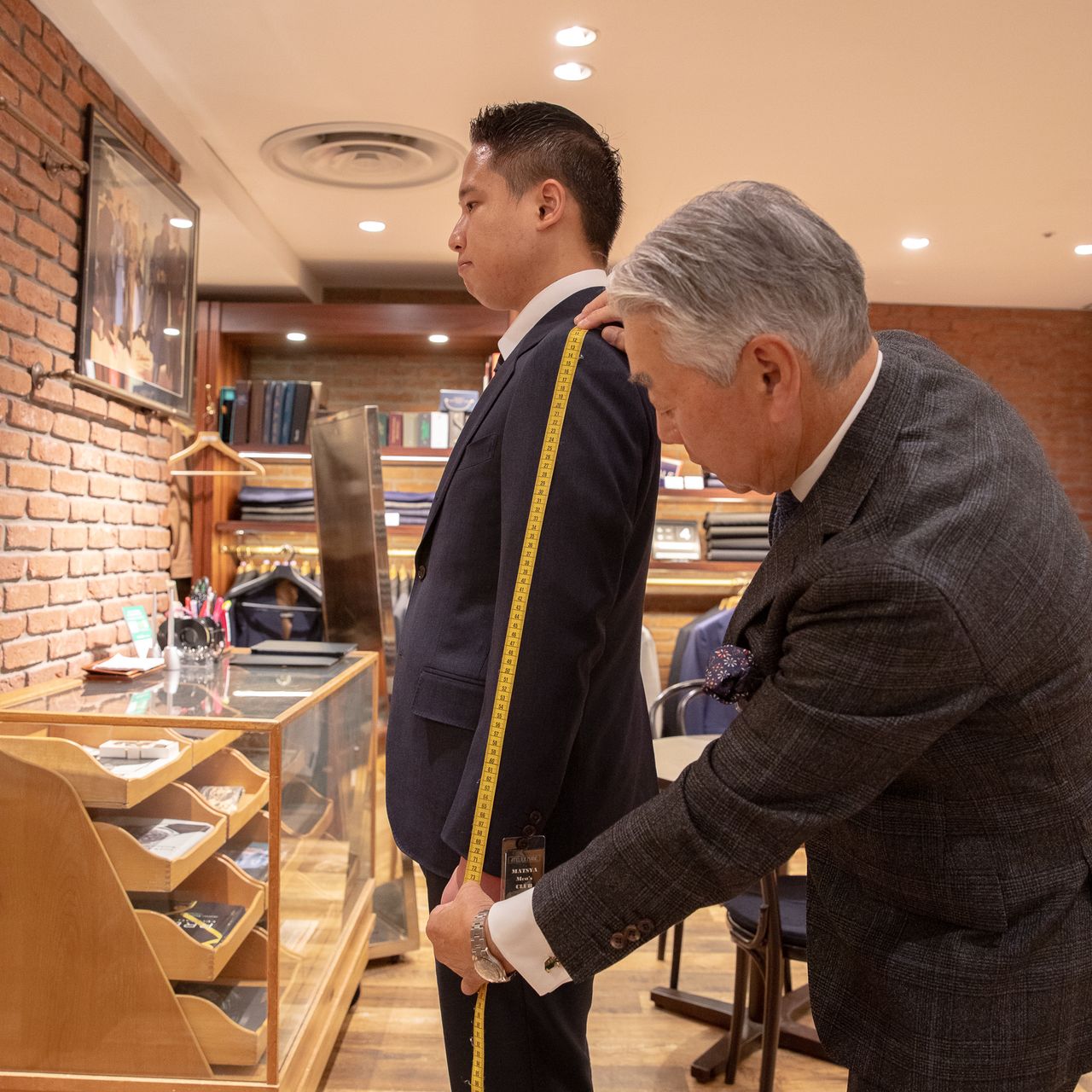 スーツ　松屋銀座　ネイビー　イタリア製生地 イタリア製高級生地使用(ゼニア)】スーツ 2つボタン ウール100
